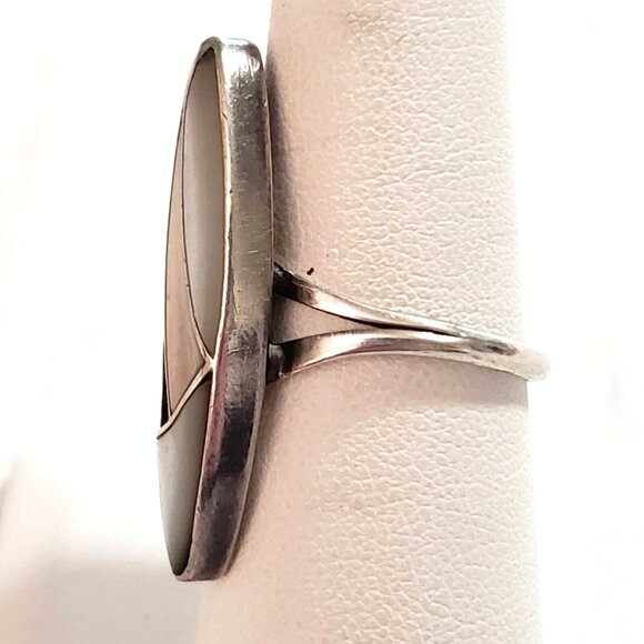 Native American MOP channel inlay 925 ring sz 7.5 (1118) - Picture 3 of 7